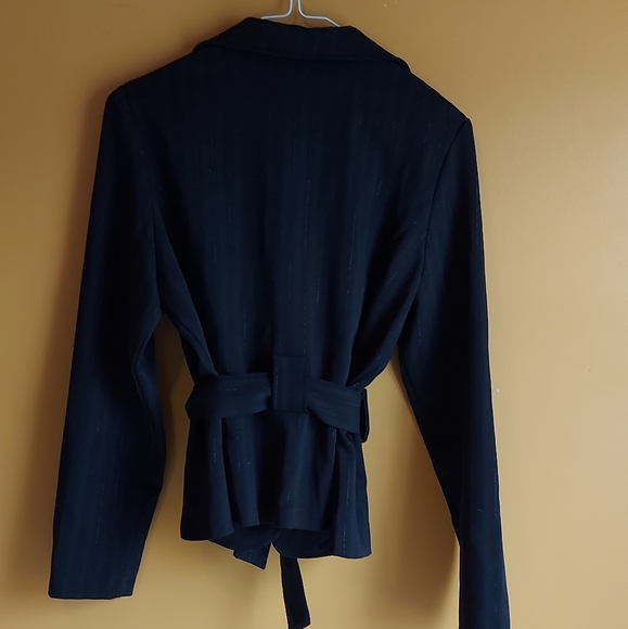 Tie Waist Blazer - Picture 3 of 9